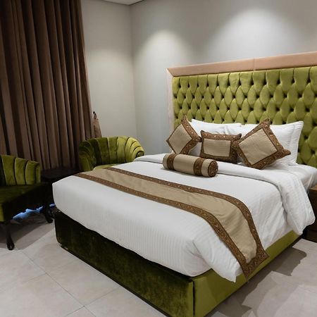 Trivelles Executive Suites อิสลามาบัด ภายนอก รูปภาพ